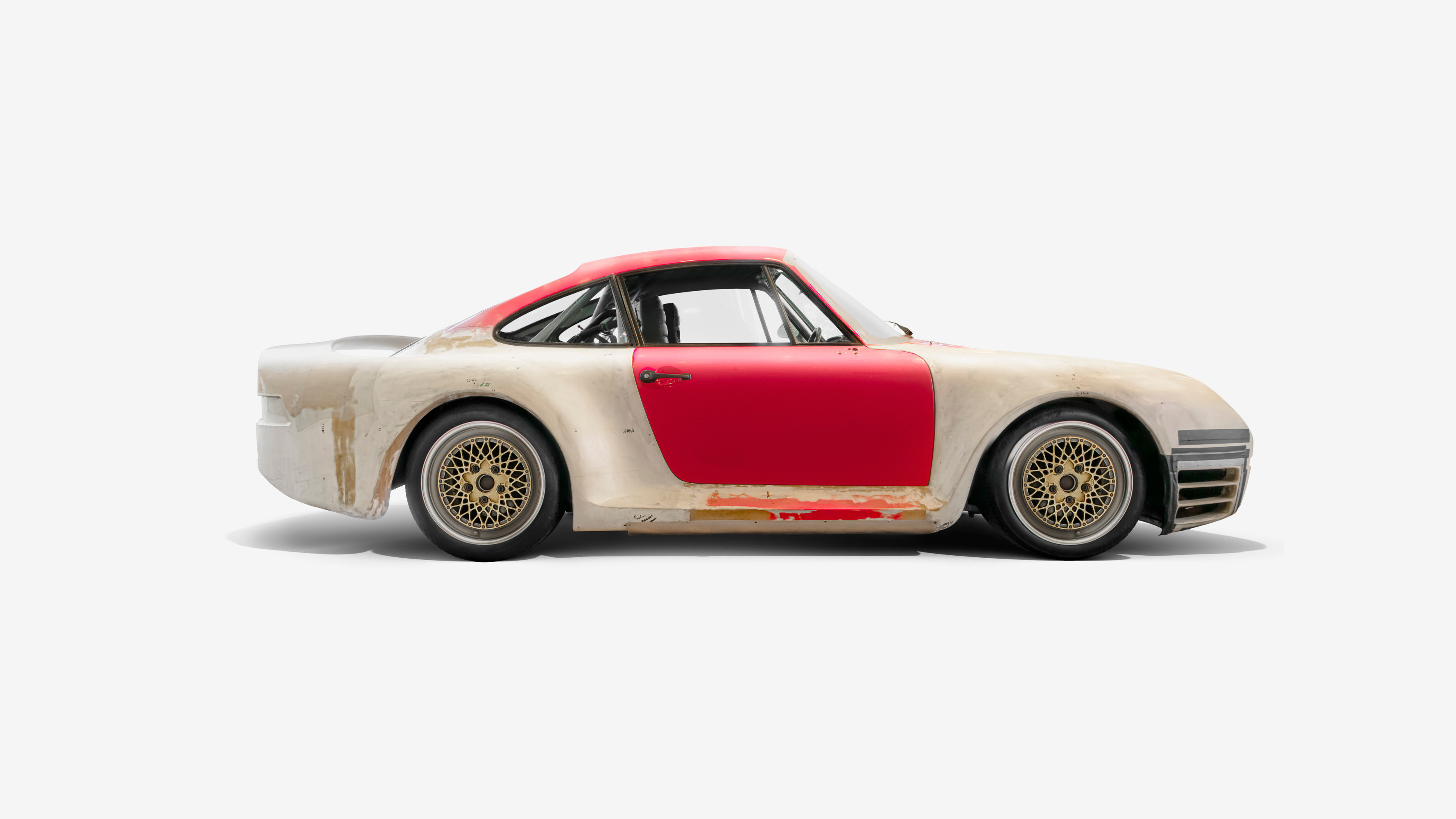 Porsche 959 development mule from the 'Wundercar' exhibition