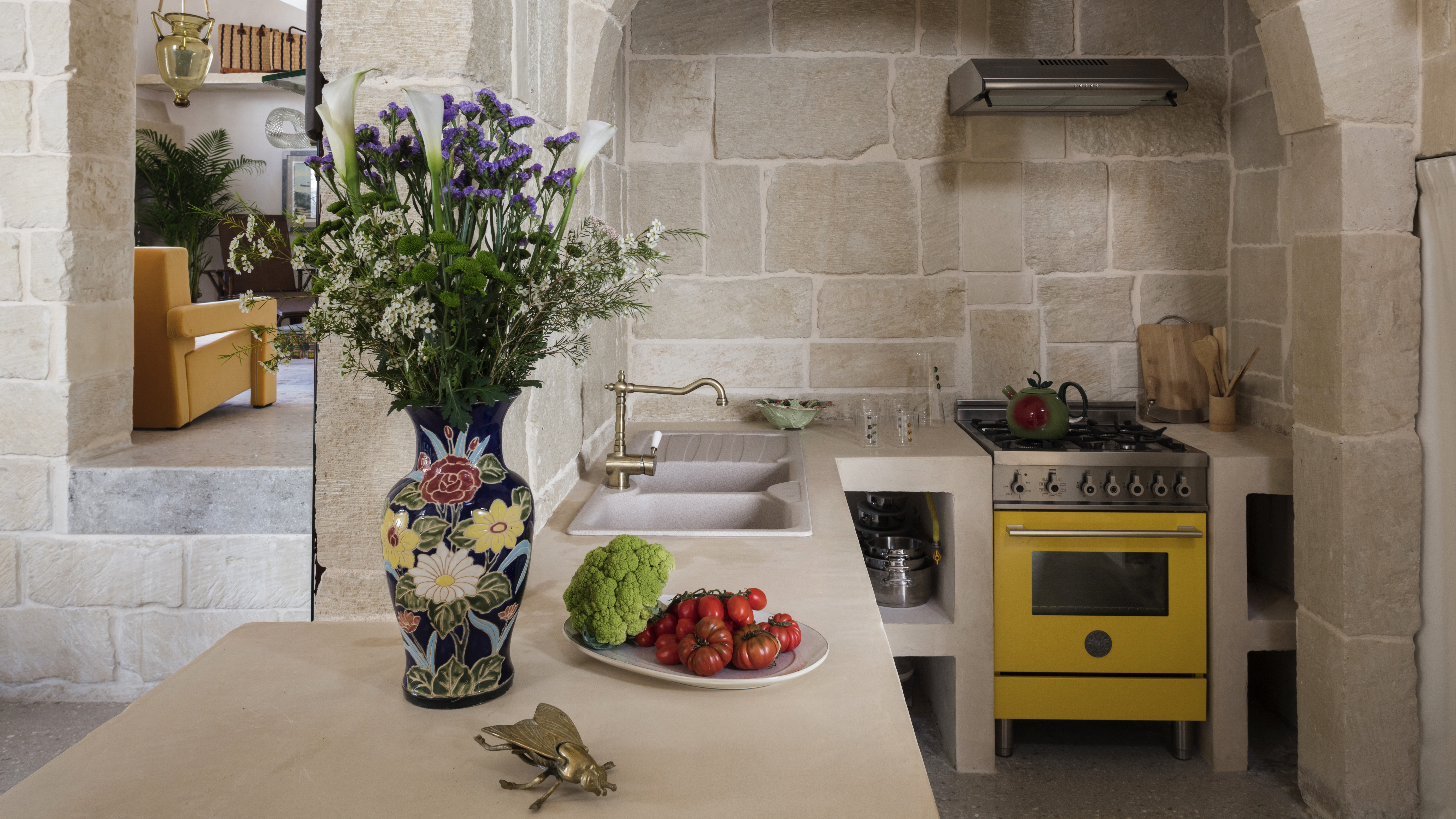 puglian villa restoration by tomef design