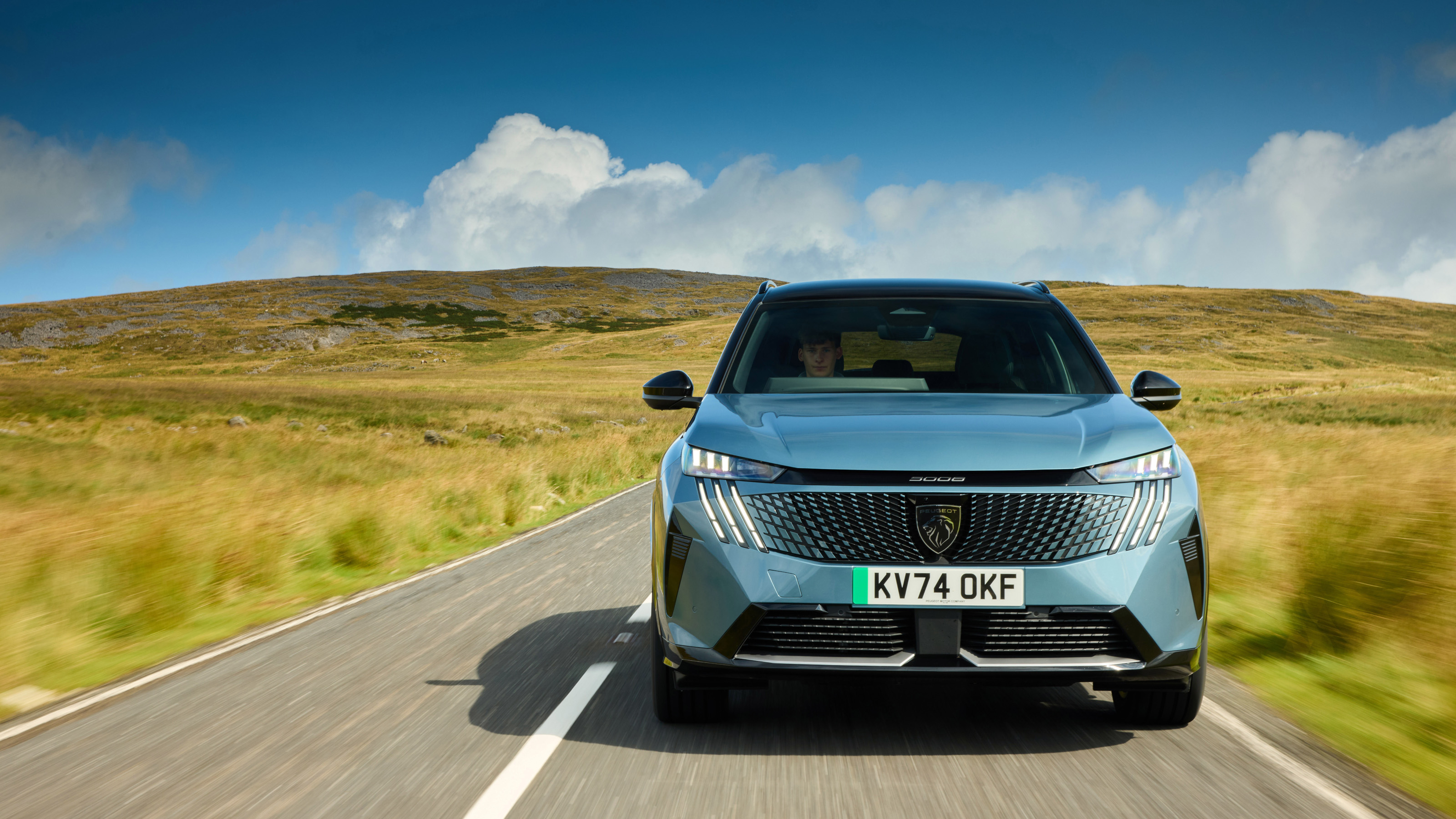 Peugeot E-5008 electric SUV